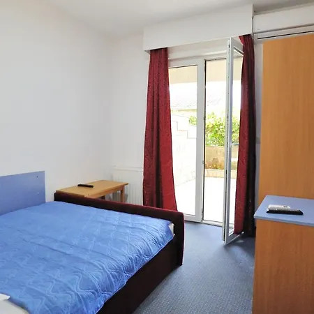 Lav Hotell Neum