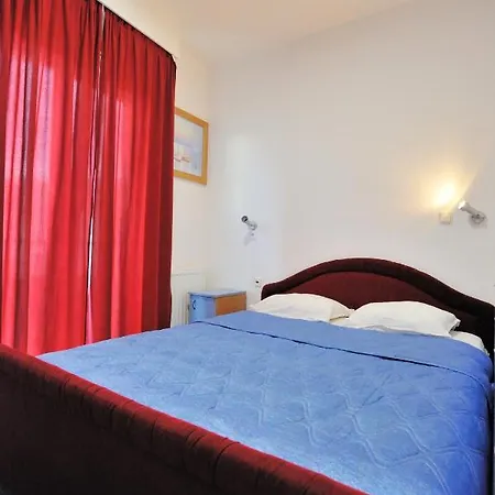 Hotell Lav Neum