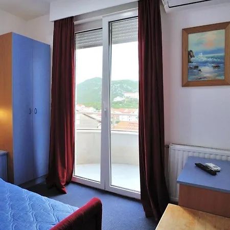 Szálloda Lav Neum