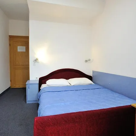 Hotell Lav Neum